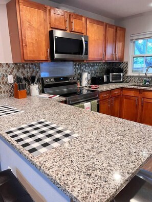 Fully equipped kitchen.