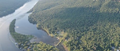Tennessee River Gorge® Mountain Treehouse Cabins