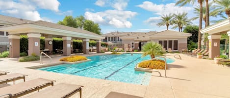 Enjoy the beautiful resort style community pool & spa after a day of golf!