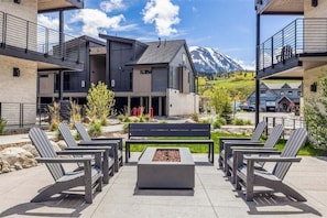 Exterior - River West 924 - Silverthorne Vacation Rental