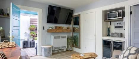 Welcome to your cozy home away from home! Located in the heart of Capitola village and just a short walk from the sand.