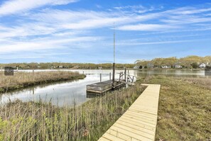 Private Dock and Beautiful Views of Haywater Creek with Creek Access 