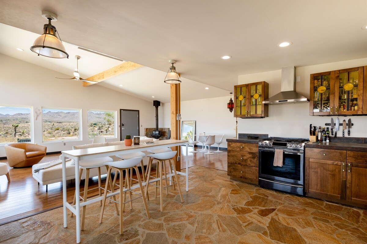 Butterfly House | A Mojave Muse + Hot Tub