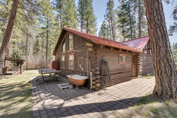 Klamath Falls Vacation Rental | 1BR | 1BA | 792 Sq Ft | 1 Step Required