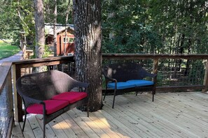 Front deck (3)