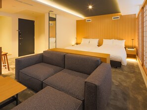 ・[Premier suite twin example] Please heal the fatigue of your trip or business trip with a spacious bed