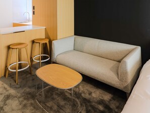 ・[Deluxe twin example] A sofa that reflects our desire to pursue comfort while sitting.