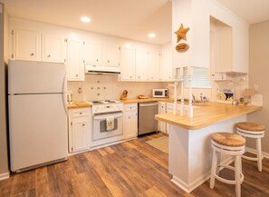 Cheerful Traditional Kitchen