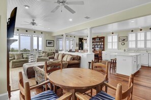Living Room, Kitchen, Dining Area, 53 Ocean Point
