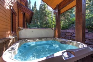 Vacation Rentals in Park City at White Pine 129: Private hot tub