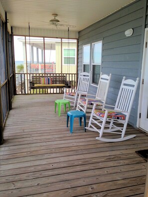 46 screen porch 2023 resized