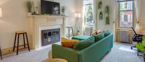 Pottstown Vacation Rental | 2BR | 1BA | Step-Free Access | 950 Sq Ft