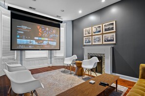 Indoors, Furniture, Living Room, Screen, Floor