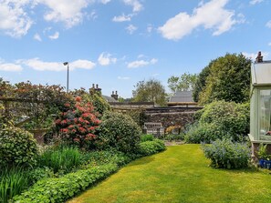 Garden | Ivy Cottage, Crieff