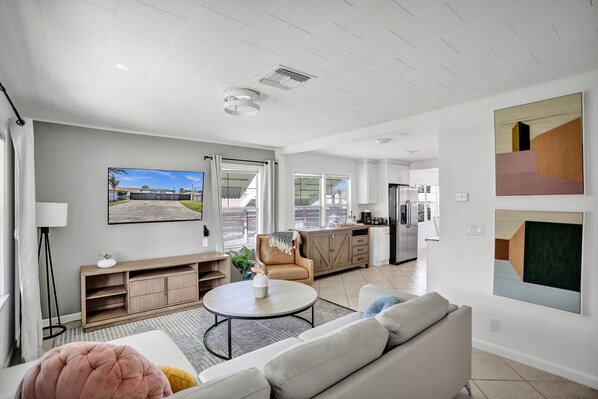 Sit back and enjoy in the living space with our smart tv and high speed internet
