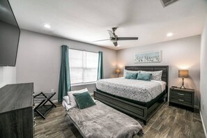 Master Bedroom With Roll A Way Twin bed