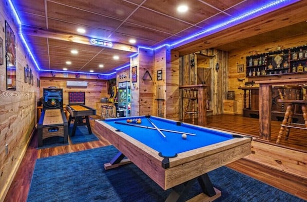 Spielezimmer