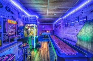 Spielezimmer