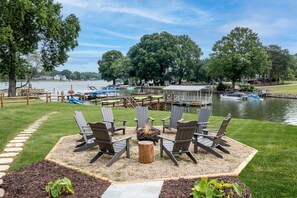 Fire Pit with Complimentary Firewood