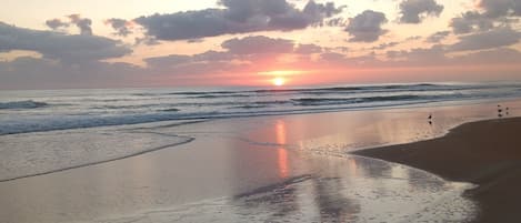 Sunrise on Daytona Beach 
