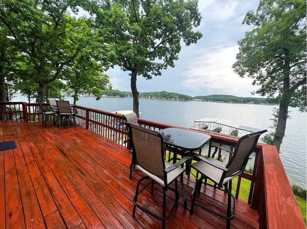 Lake View
