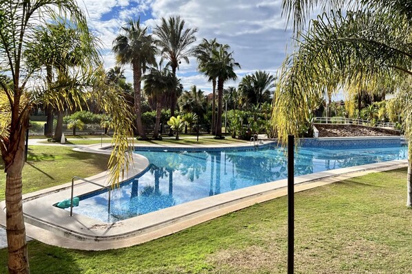 Holiday Home Swimming Pool