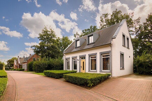 Holiday Home Exterior [summer]
