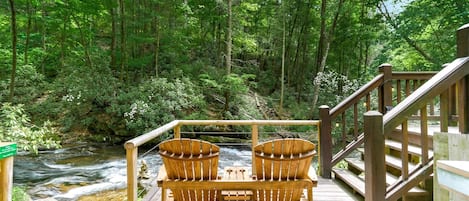 ROARING RAPIDS ROMANCE