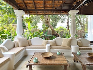 VILLA LOU GOA
Heritage Portuguese House built 1903
Private Pool