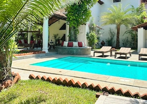 VILLA LOU GOA
Heritage Portuguese House built 1903
Private Pool.