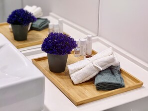 Bathroom amenities