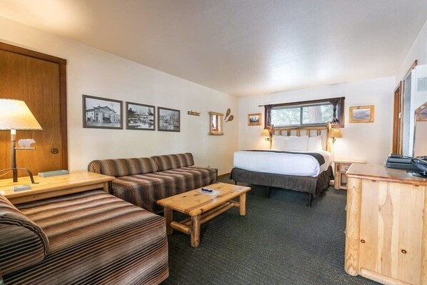 You can’t beat the location of this cozy studio home situated right next to Lake Tahoe!