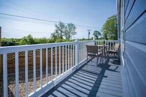 The Studio - 1 Bedroom Cabin - Amroth (15452)