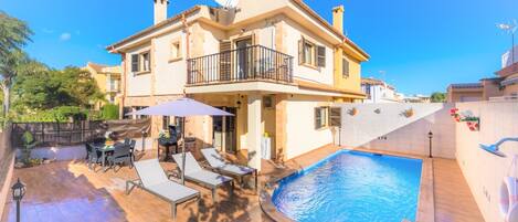 Holiday home near the beach with pool in  Mallorca