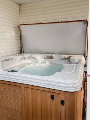 Bain à remous intérieur