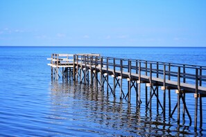 The nearby Dunnotar Pier 