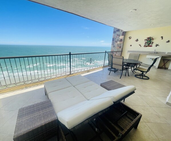 Gorgeous ocean views