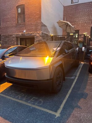 EV charging station and reserved parking at the rear  - a very rare feature in Lancaster city!