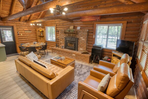 Living Room: Reclining Chairs / Record player