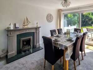 Dining room | Solent View, Seaview