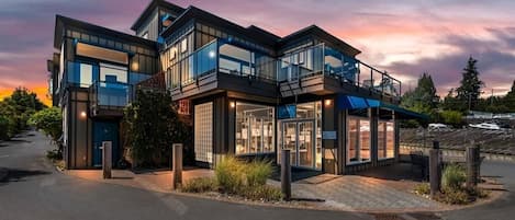 Ocean View Penthouse-Sooke Harbour Resort