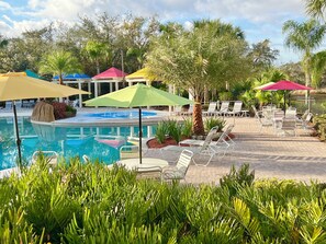 Tropical Beach Style Walkin Heated Swimming Pool !