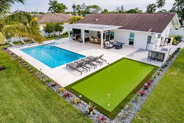 Pool