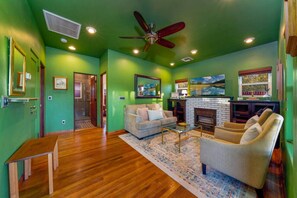 Cozy living room with smart TV (fireplace is nonfunctional)
