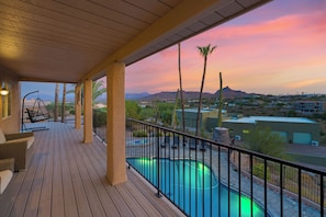 Upper Balcony Scenic Mountain View's