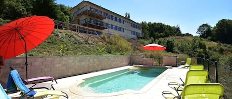 Piscine maison de vacances