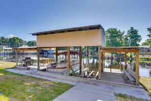 Shared Dock | Gas Grill