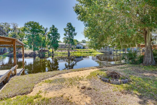 Haines City Vacation Rental | 2BR | 2BA | Stairs Required | 1,120 Sq Ft