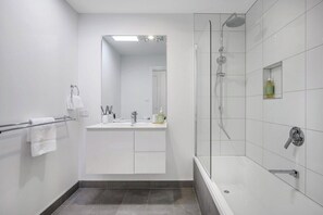 Modern well equipped kitchen. Including coffee machine and dishwasher.