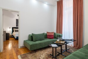 Living room, Sitting area
